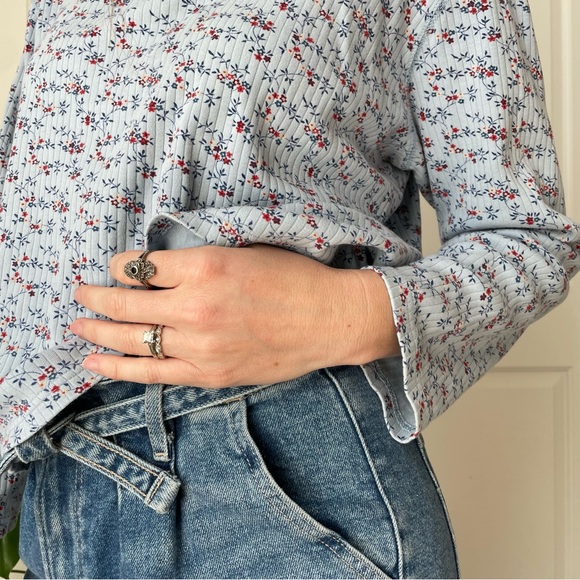 Vintage Tops - Vintage 100% Cotton Floral Shirt Long Sleeve Grandma Vibes Shorter Style Flowers